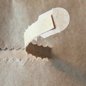 E-Commerce Versandtasche mit Papier-Aufreißfaden