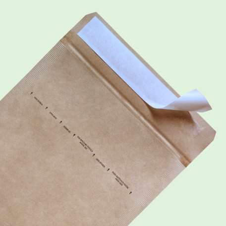 Adhesive Closure of SUMO® Paper Padded Mailers
